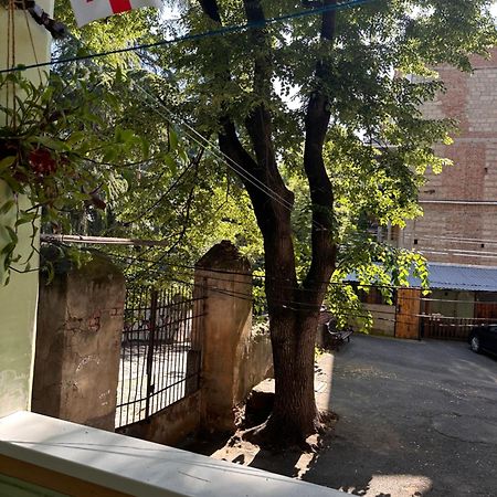 Authentic Old Tbilisi Apartment Eksteriør billede