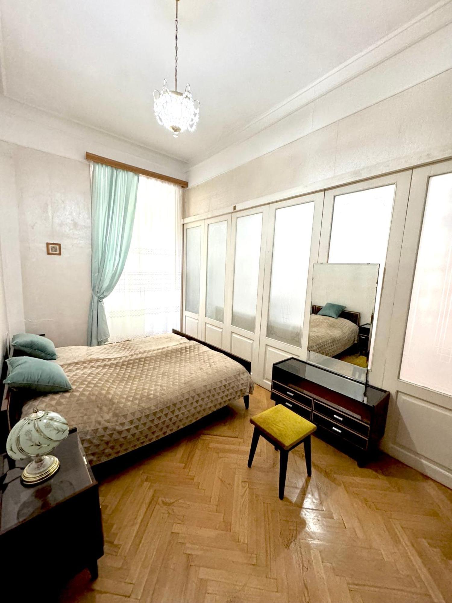 Authentic Old Tbilisi Apartment Eksteriør billede