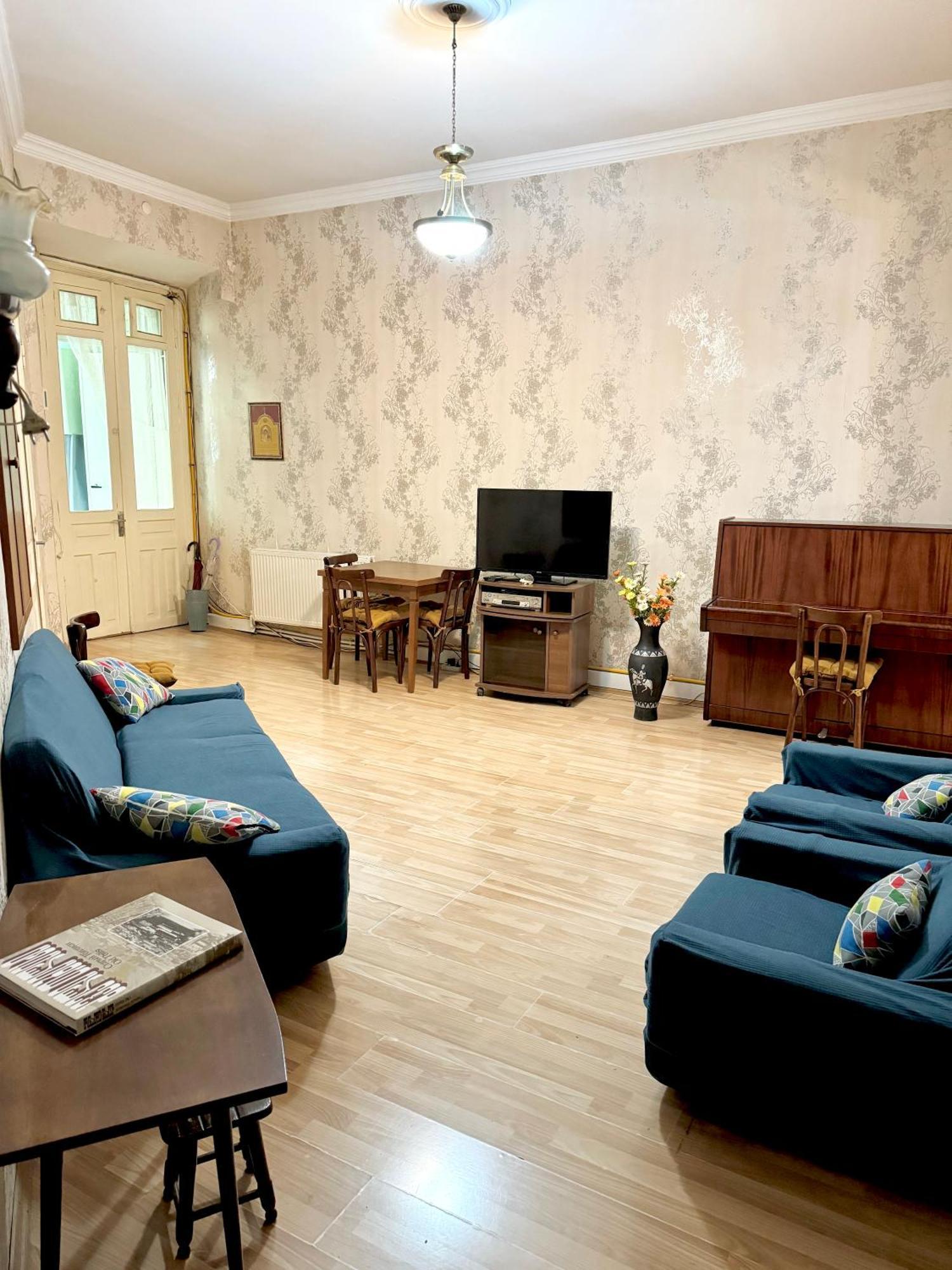 Authentic Old Tbilisi Apartment Eksteriør billede